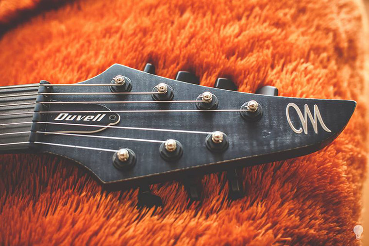 Mayones Duvell headstock